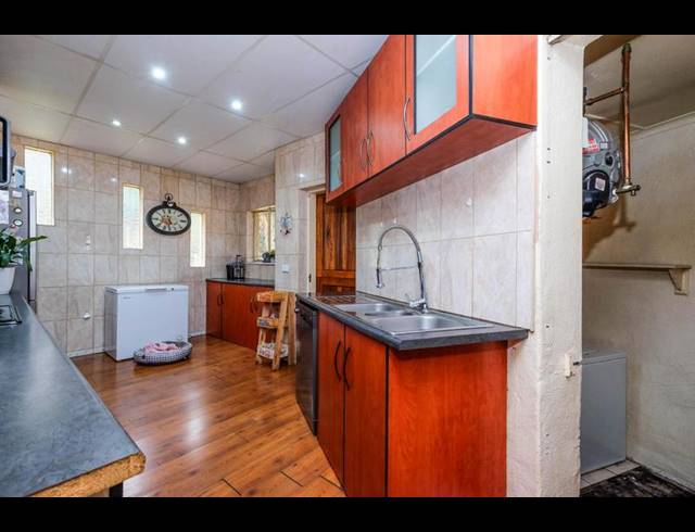 3 BEDROOM HOUSE FOR SALE IN QUELLERINA